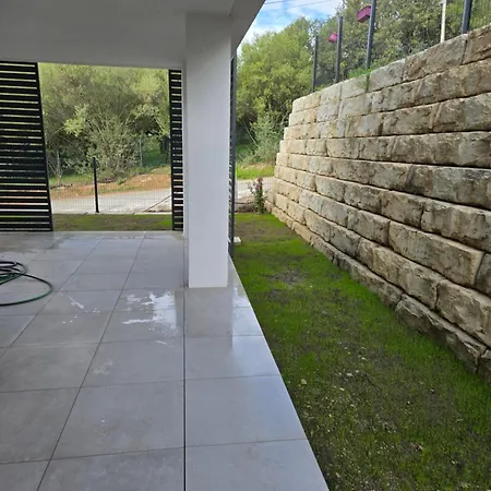 Neuf A Louer En Corse Apartment