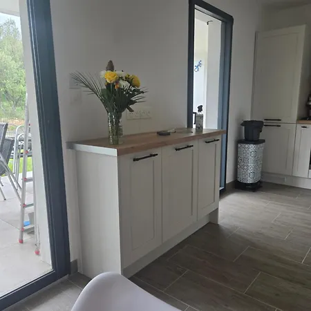 Apartment Chez Paul Et Corinne